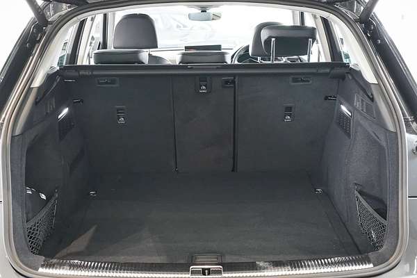 2024 Audi Q5 35 TDI Dynamic Black FY