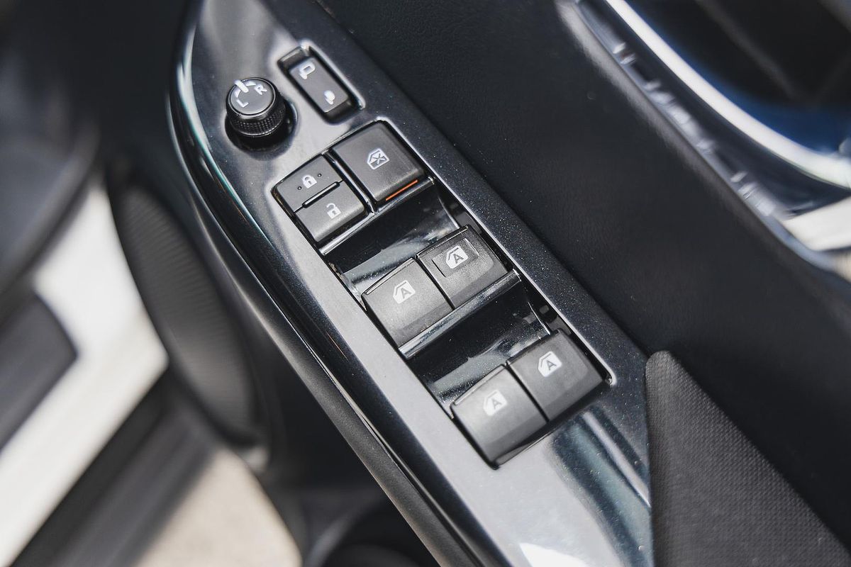 2019 Toyota Hilux SR5 GUN126R 4X4