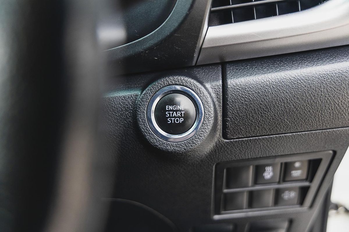 2019 Toyota Hilux SR5 GUN126R 4X4