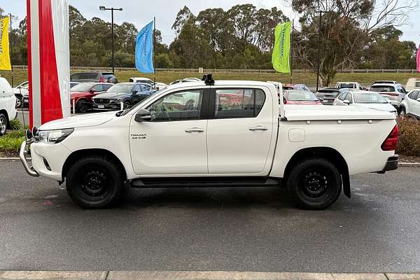 2015 Toyota Hilux SR GUN126R 4X4