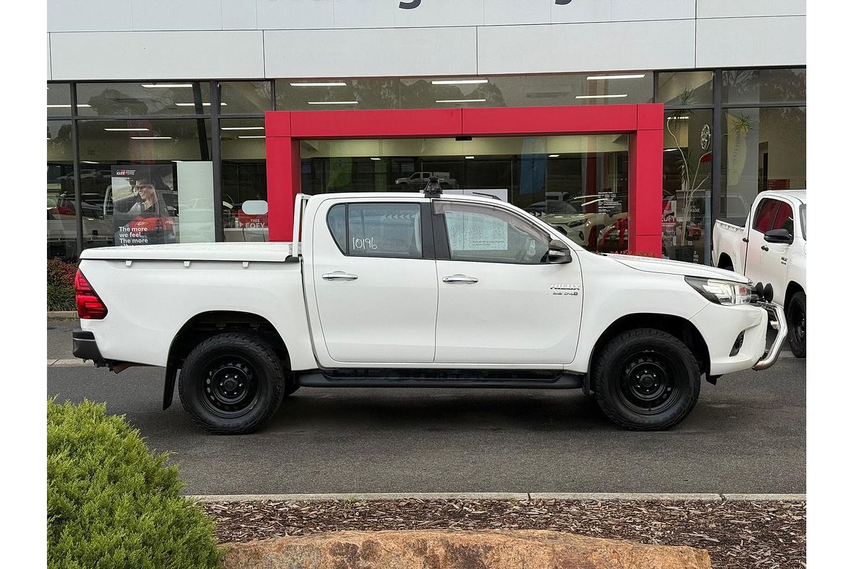 2015 Toyota Hilux SR GUN126R 4X4