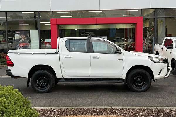 2015 Toyota Hilux SR GUN126R 4X4