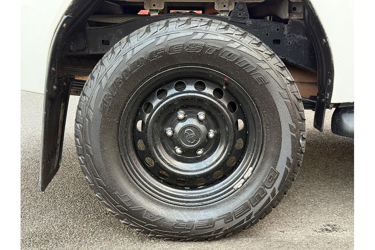 2015 Toyota Hilux SR GUN126R 4X4