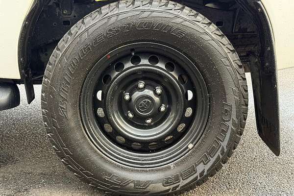 2015 Toyota Hilux SR GUN126R 4X4