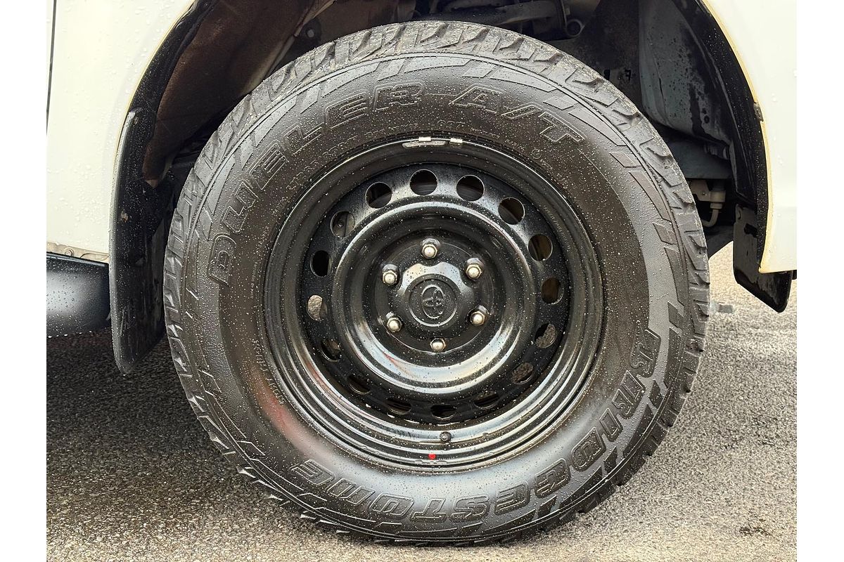 2015 Toyota Hilux SR GUN126R 4X4