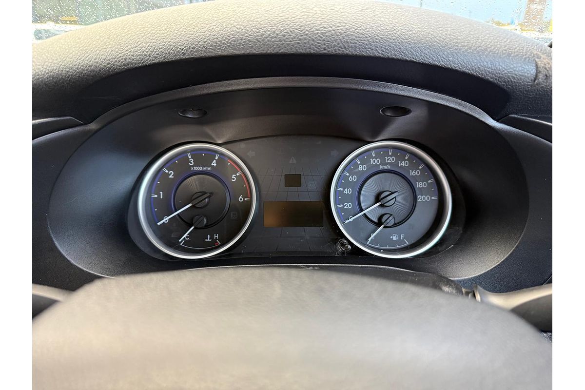 2015 Toyota Hilux SR GUN126R 4X4