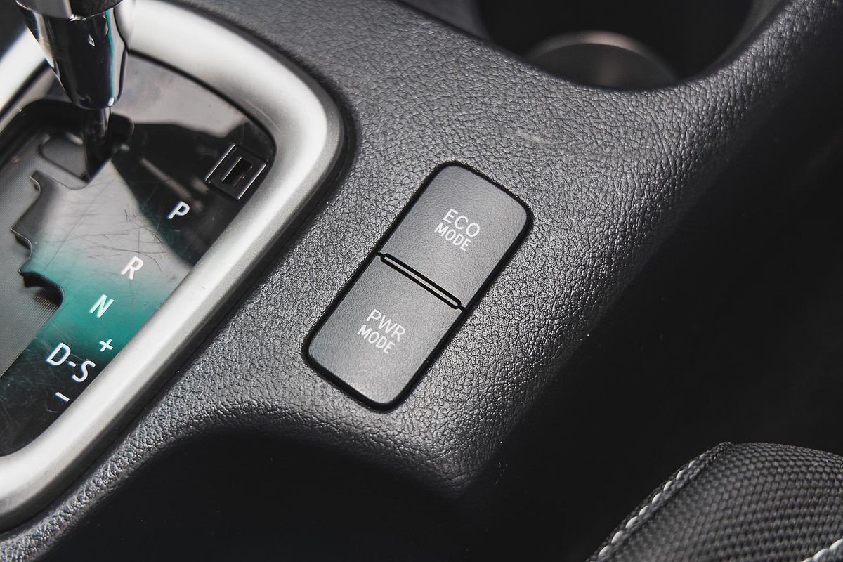 2019 Toyota Hilux SR5 GUN126R 4X4