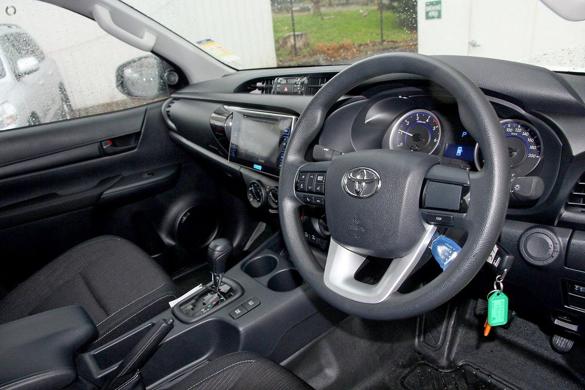 2018 Toyota Hilux SR GUN126R 4X4