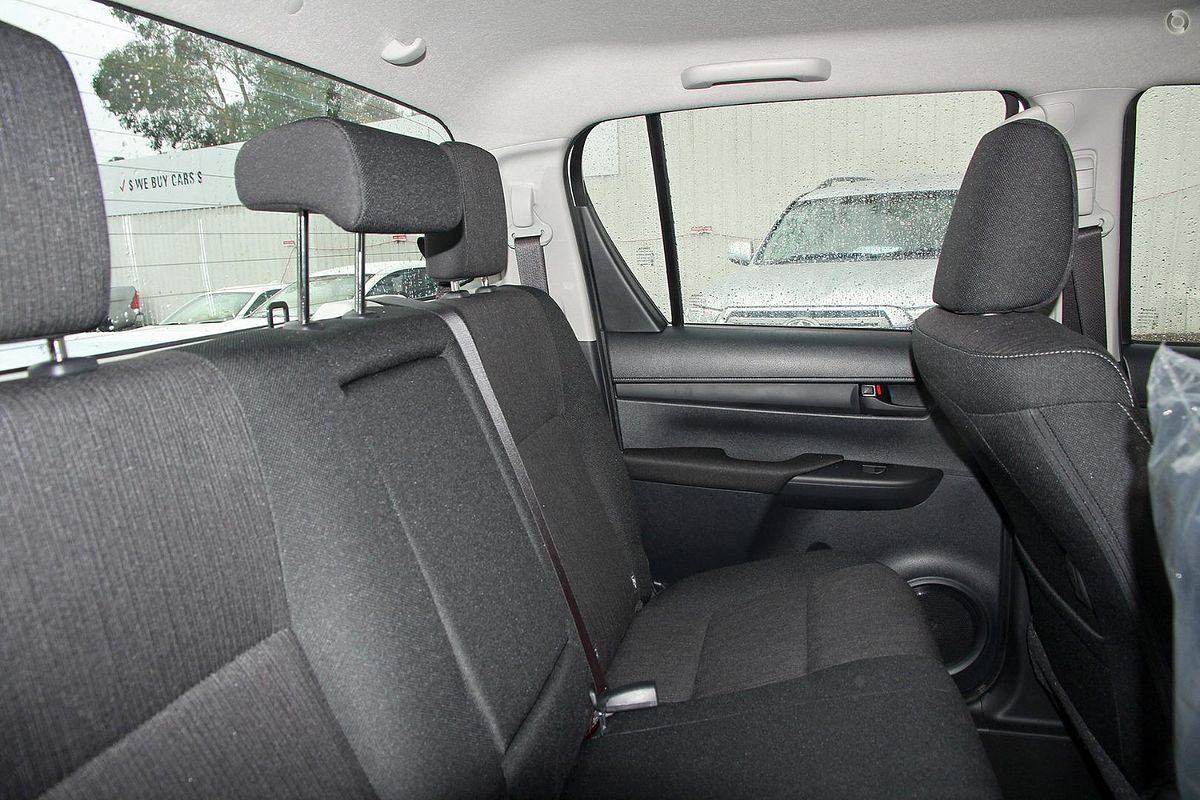 2018 Toyota Hilux SR GUN126R 4X4