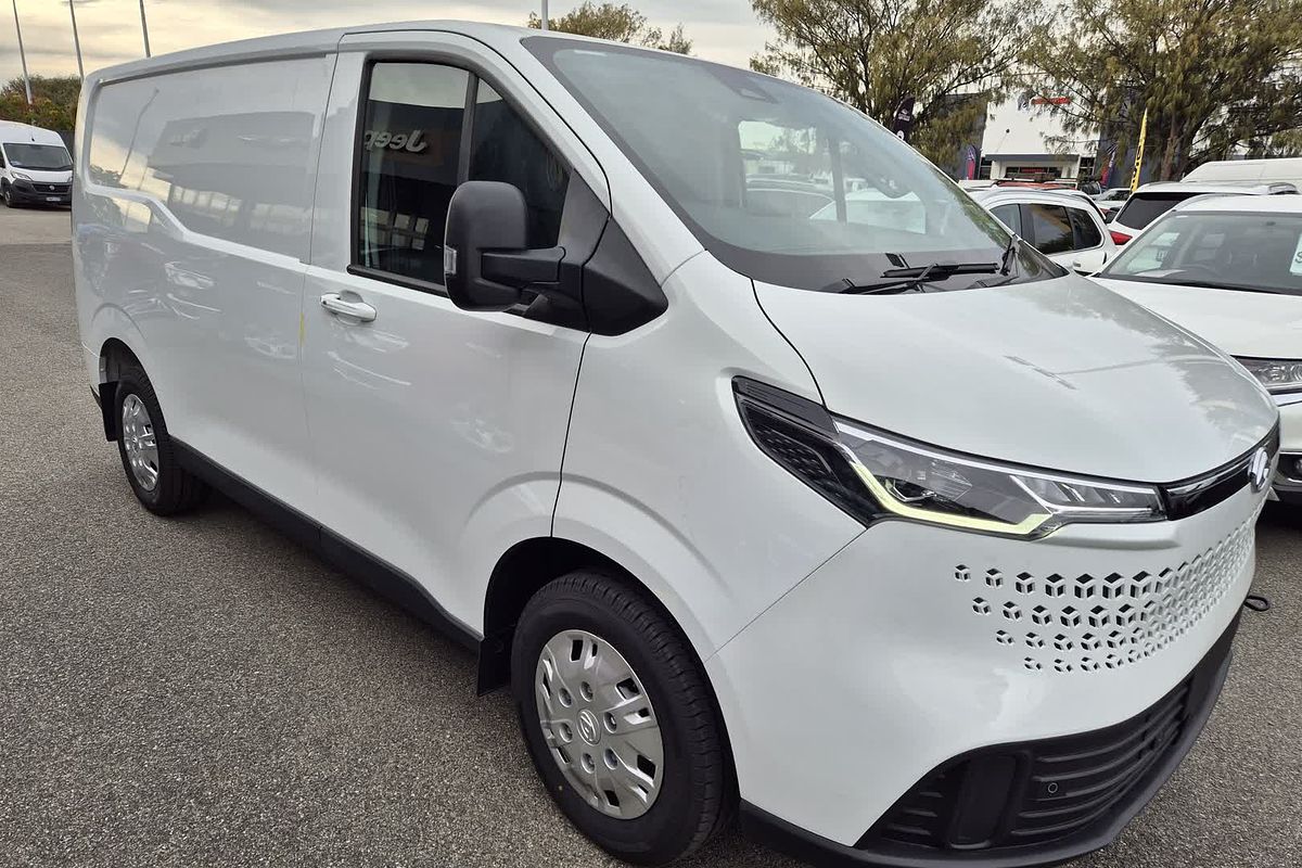 2025 LDV Deliver 7 SWB