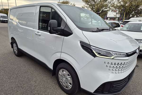 2025 LDV Deliver 7 SWB