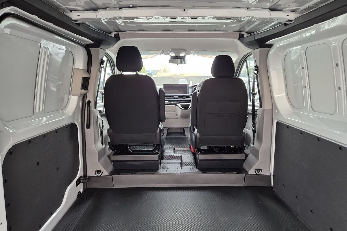 2025 LDV Deliver 7 SWB