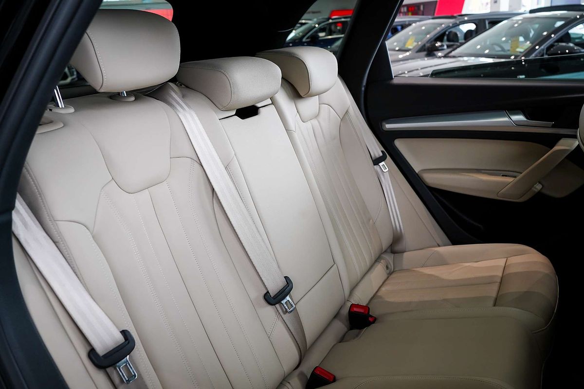 2024 Audi Q5 45 TFSI Sport FY