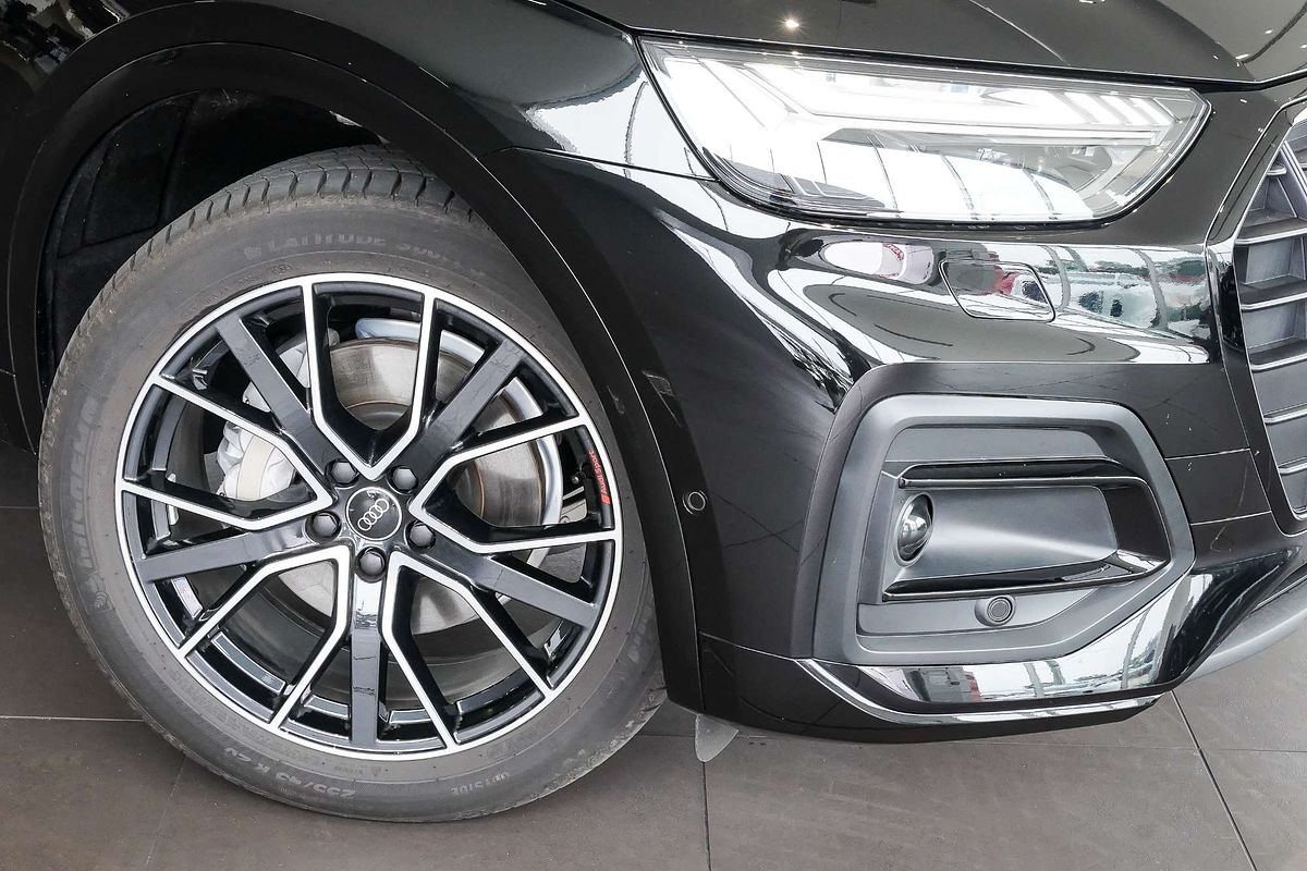 2024 Audi Q5 45 TFSI Sport FY