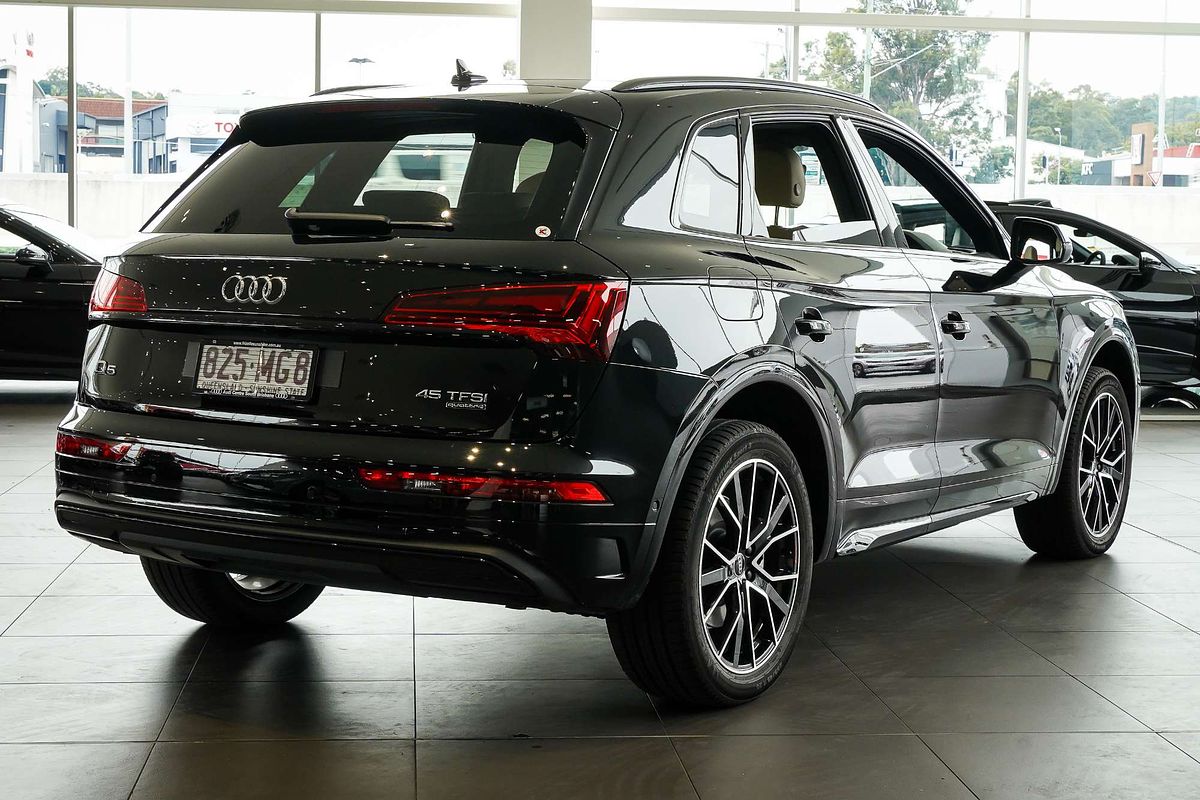 2024 Audi Q5 45 TFSI Sport FY