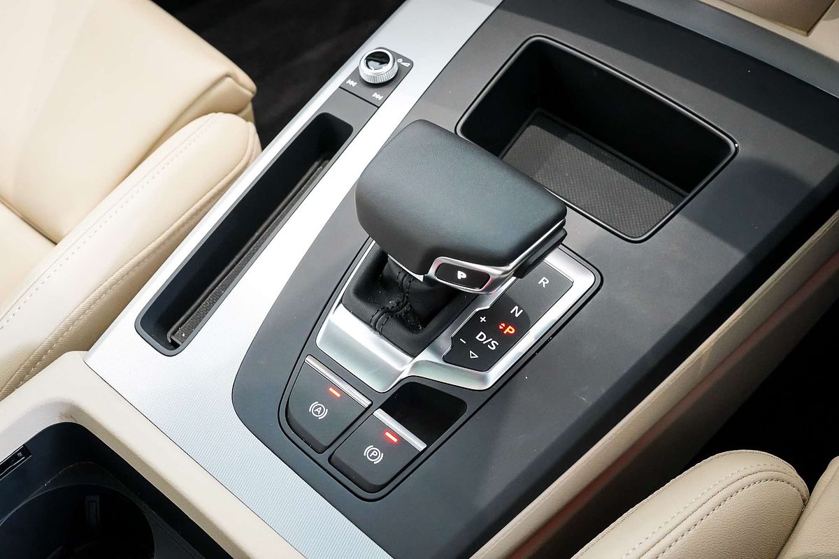 2024 Audi Q5 45 TFSI Sport FY