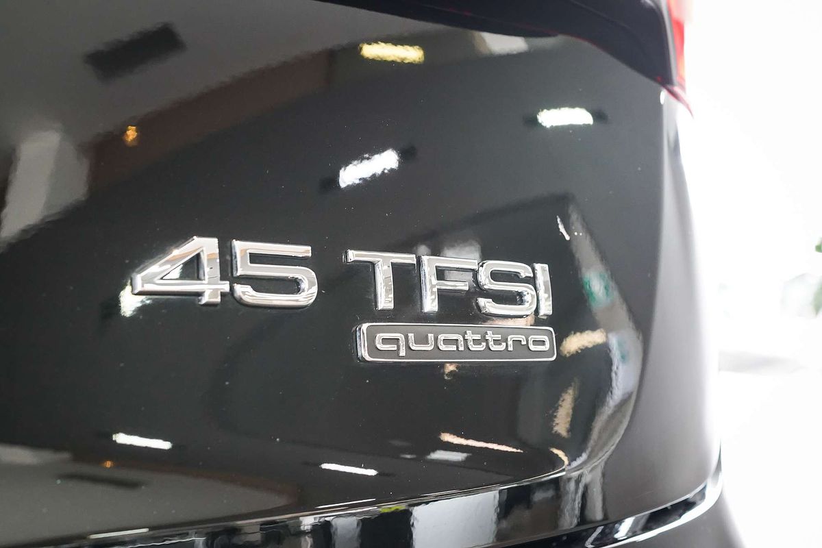 2024 Audi Q5 45 TFSI Sport FY