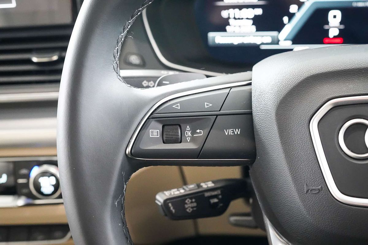 2024 Audi Q5 45 TFSI Sport FY