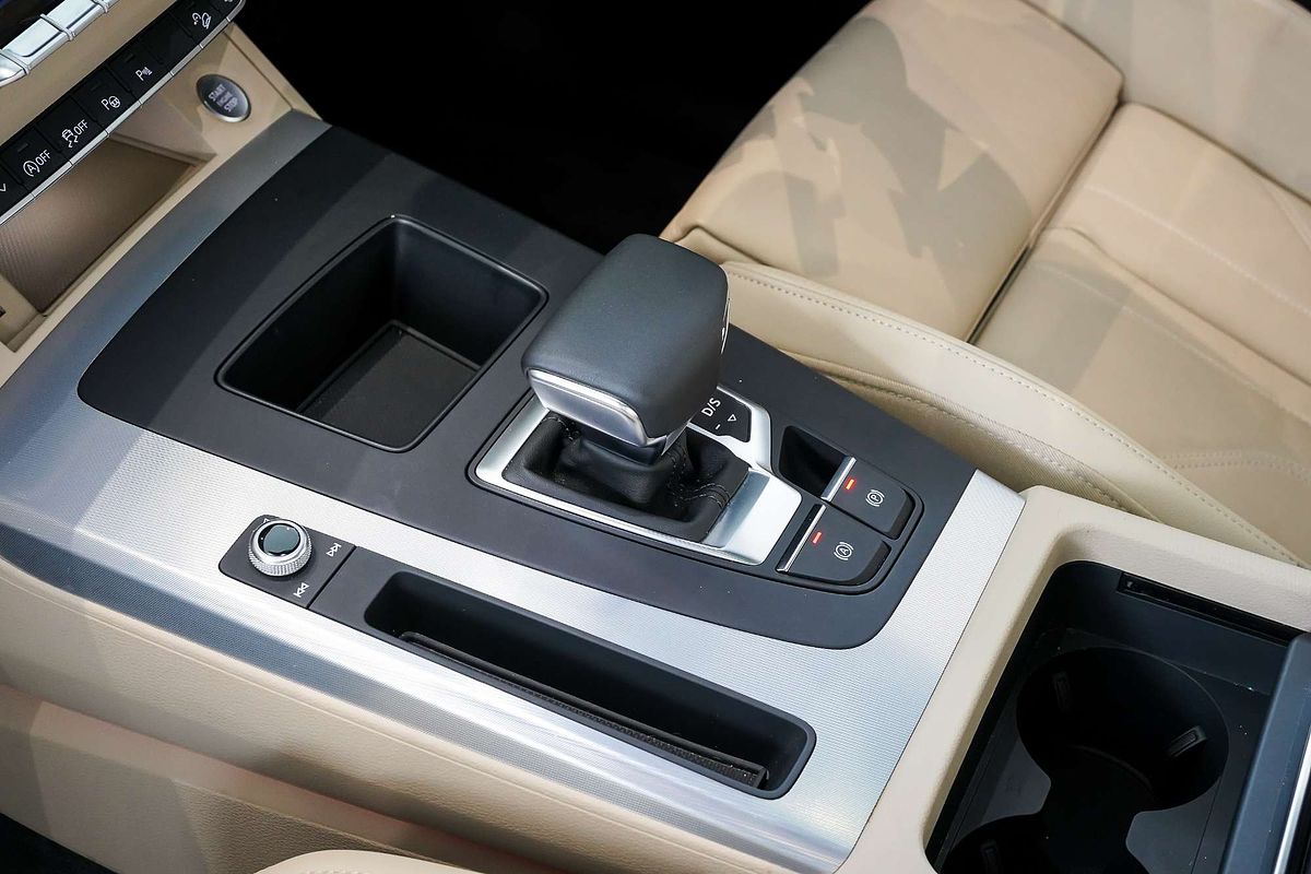 2024 Audi Q5 45 TFSI Sport FY