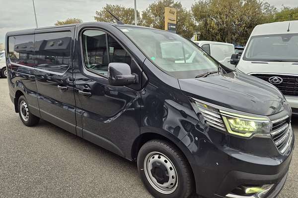 2025 Renault Trafic Premium X82 LWB