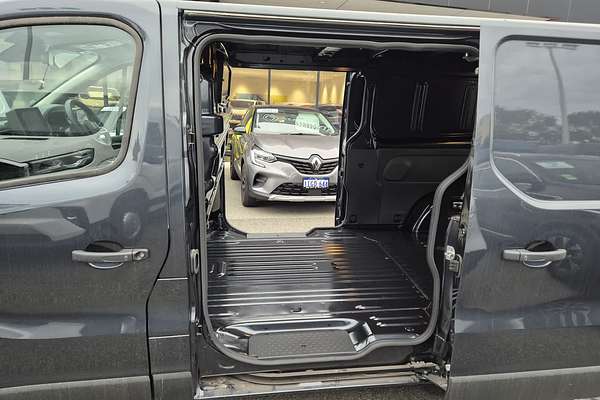 2025 Renault Trafic Premium X82 LWB