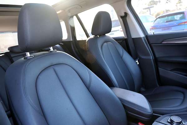 2016 BMW X1 sDrive18d F48