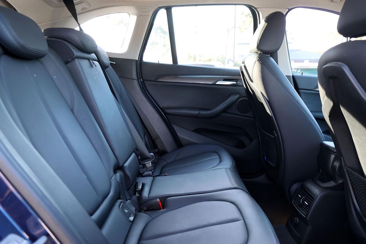 2016 BMW X1 sDrive18d F48