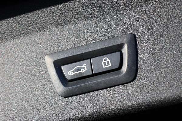 2016 BMW X1 sDrive18d F48