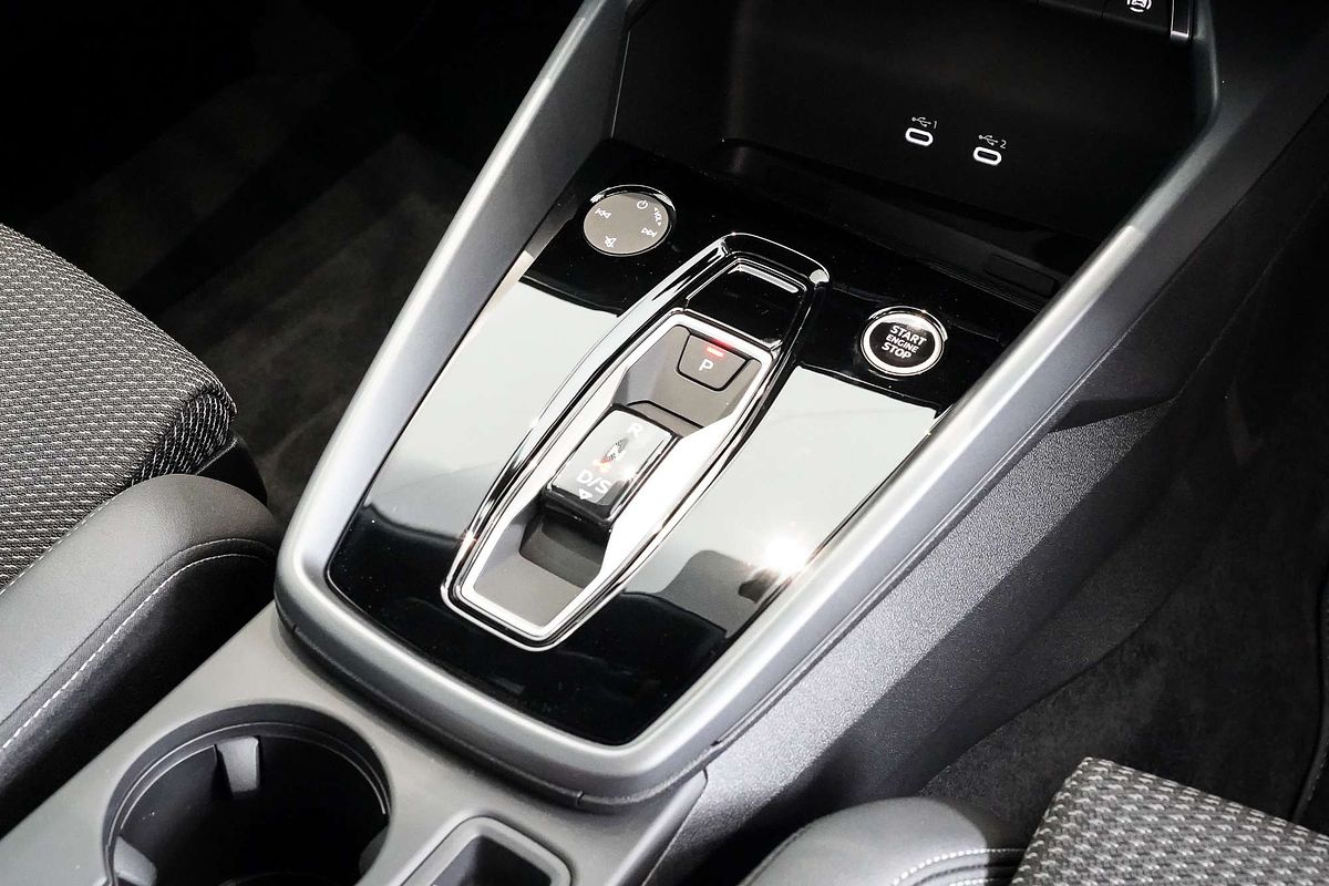 2024 Audi A3 35 TFSI S line GY