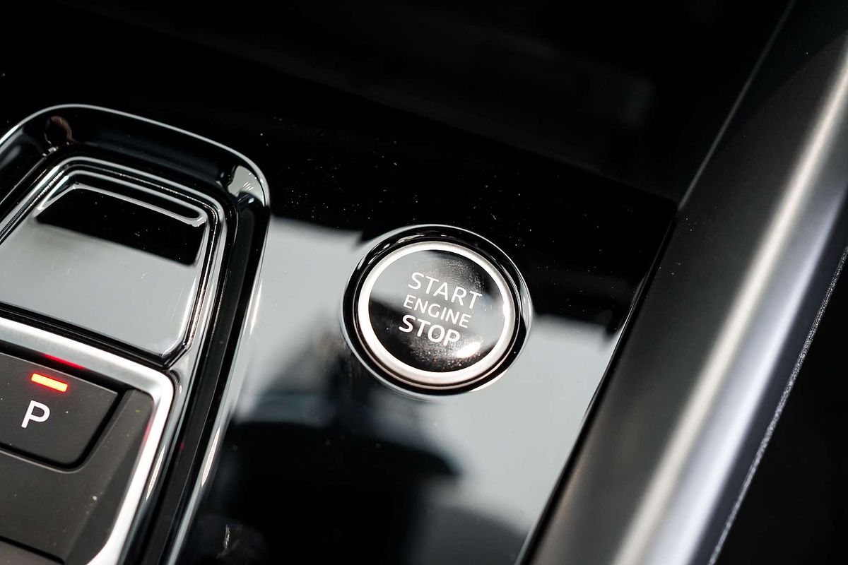 2024 Audi A3 35 TFSI S line GY