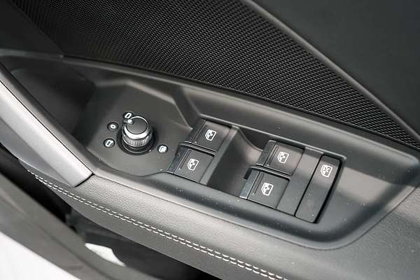 2024 Audi A3 35 TFSI S line GY