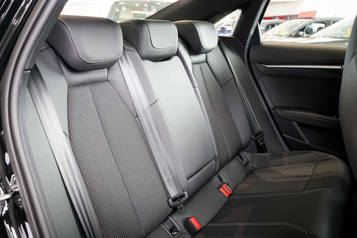 2024 Audi A3 35 TFSI S line GY