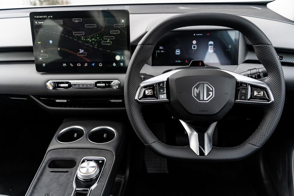 2025 MG MGS5 EV Essence 62 ZS3EM