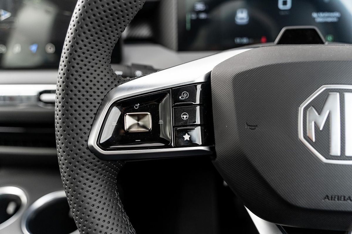 2025 MG MGS5 EV Essence 62 ZS3EM