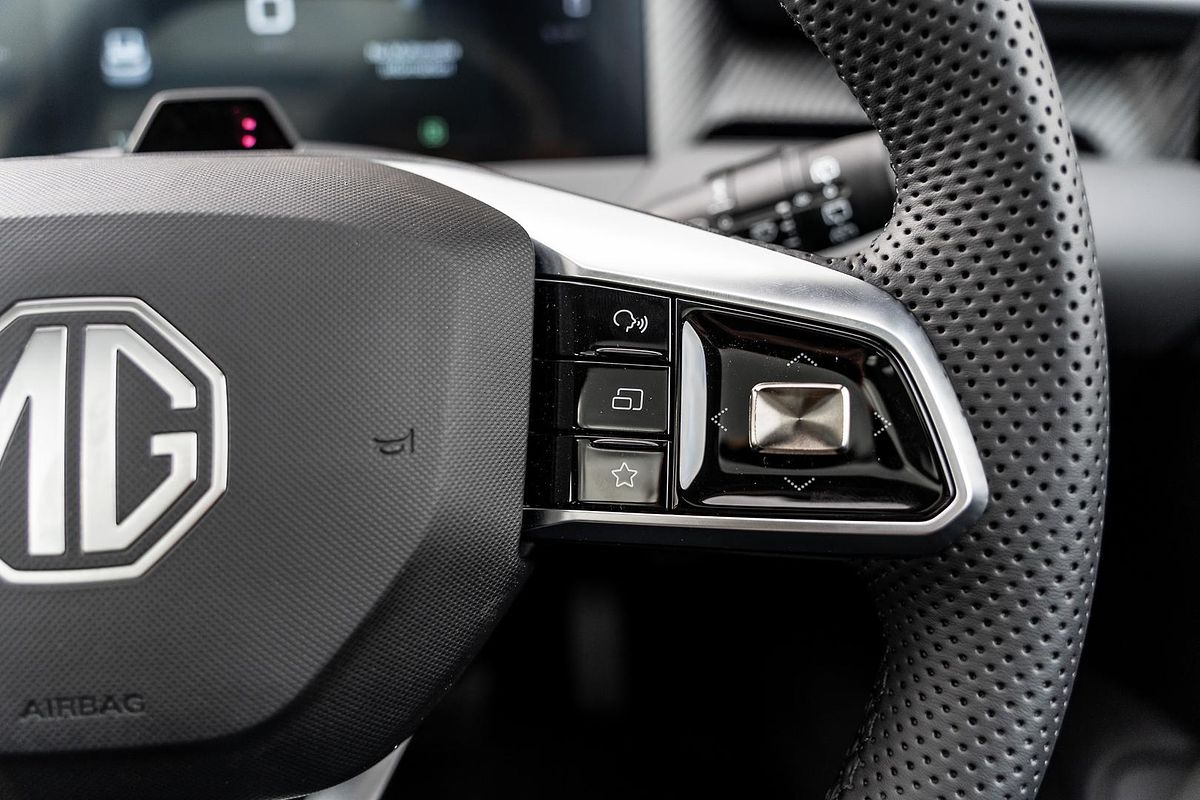 2025 MG MGS5 EV Essence 62 ZS3EM