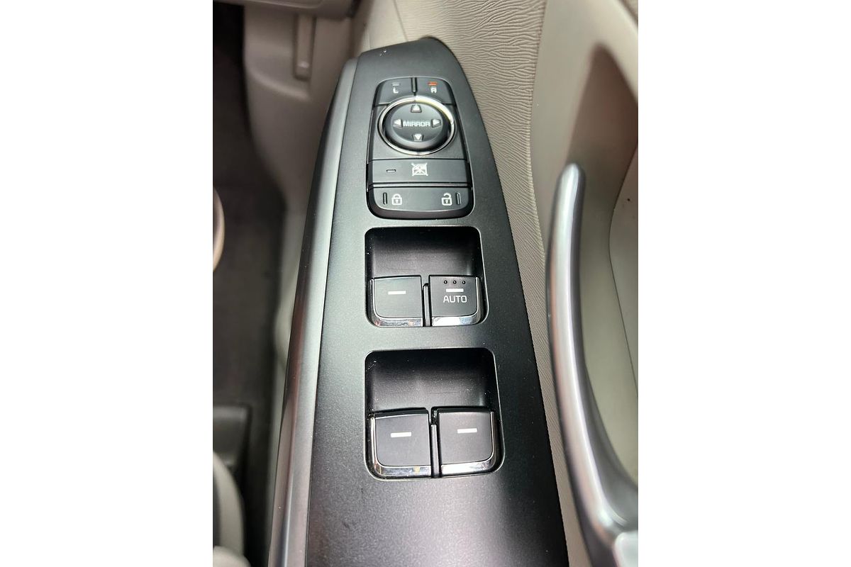 2018 Kia Carnival S YP