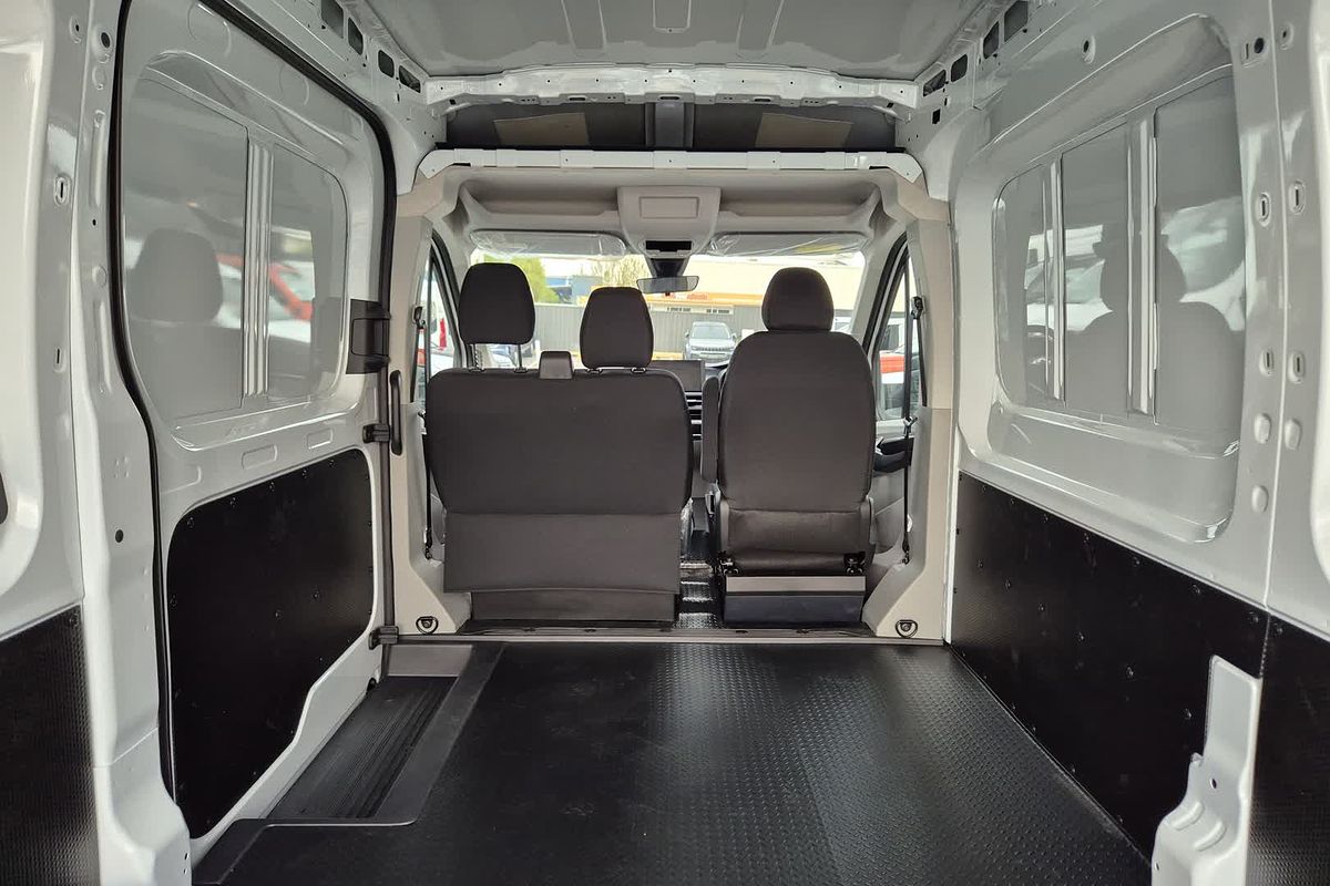 2025 LDV Deliver 9