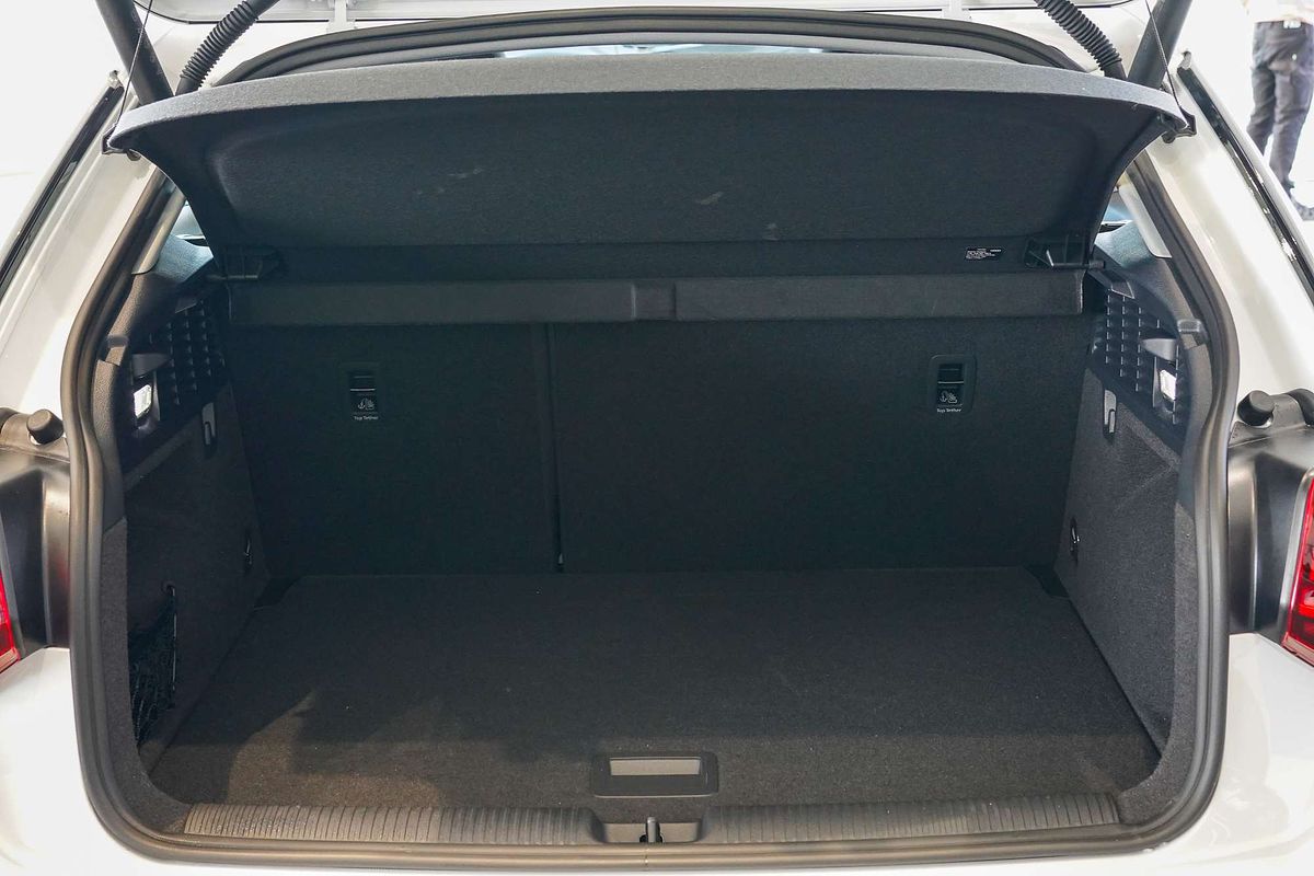 2024 Audi Q2 40 TFSI S line GA