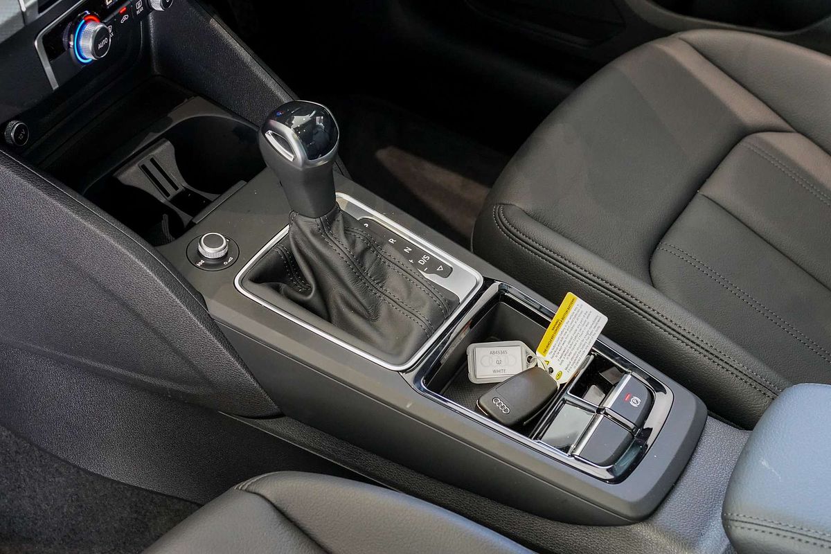 2024 Audi Q2 40 TFSI S line GA
