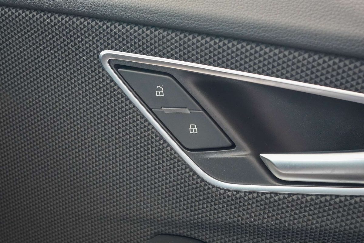 2024 Audi Q2 40 TFSI S line GA