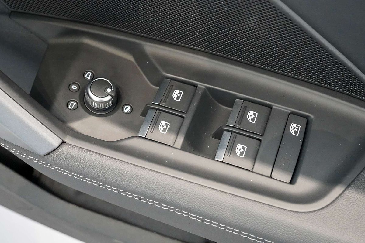 2024 Audi A3 35 TFSI S line GY