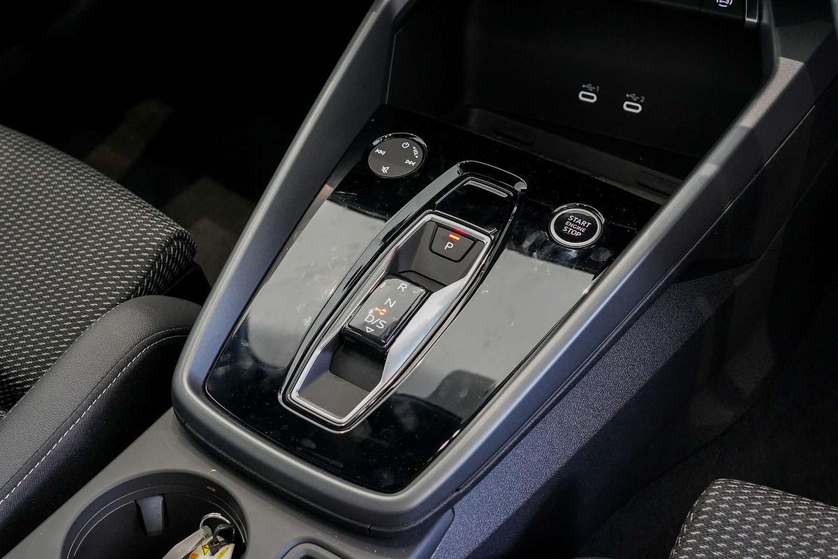 2024 Audi A3 35 TFSI S line GY