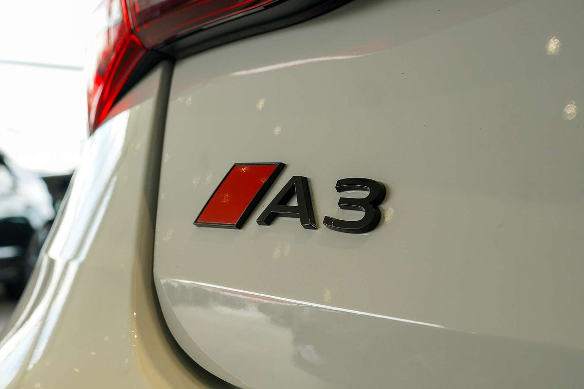 2024 Audi A3 35 TFSI S line GY