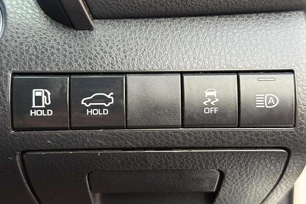 2022 Toyota Camry Ascent Sport AXVH70R