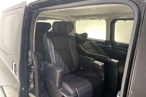 2019 Toyota Granvia VX GDH303R