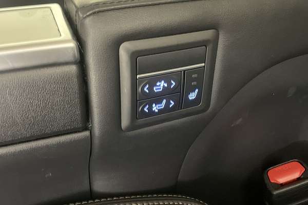 2019 Toyota Granvia VX GDH303R