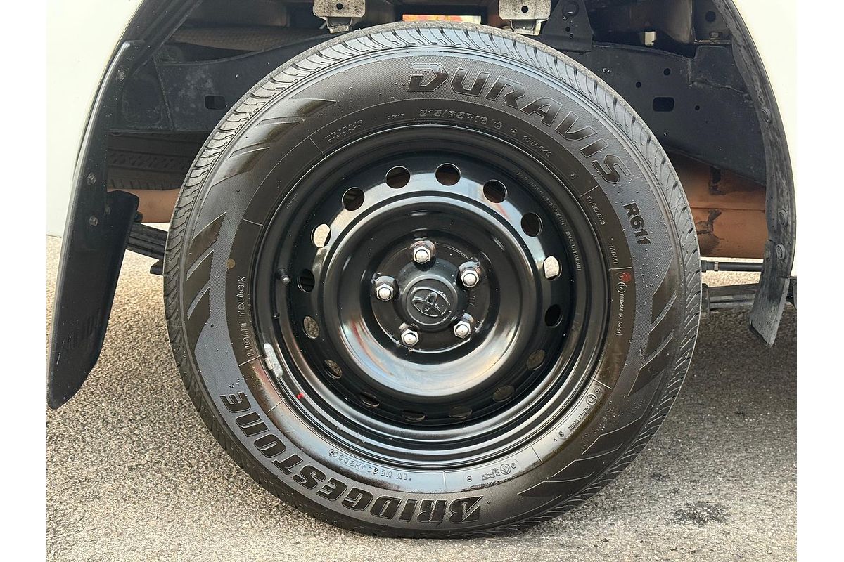 2016 Toyota Hilux Workmate TGN121R Rear Wheel Drive