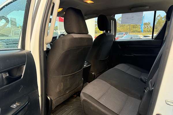 2016 Toyota Hilux Workmate TGN121R Rear Wheel Drive