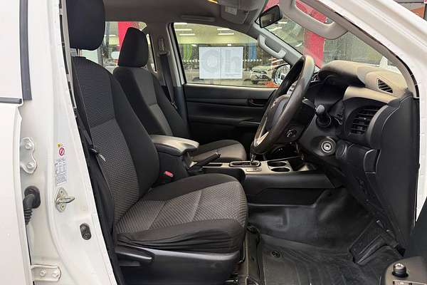 2016 Toyota Hilux Workmate TGN121R Rear Wheel Drive
