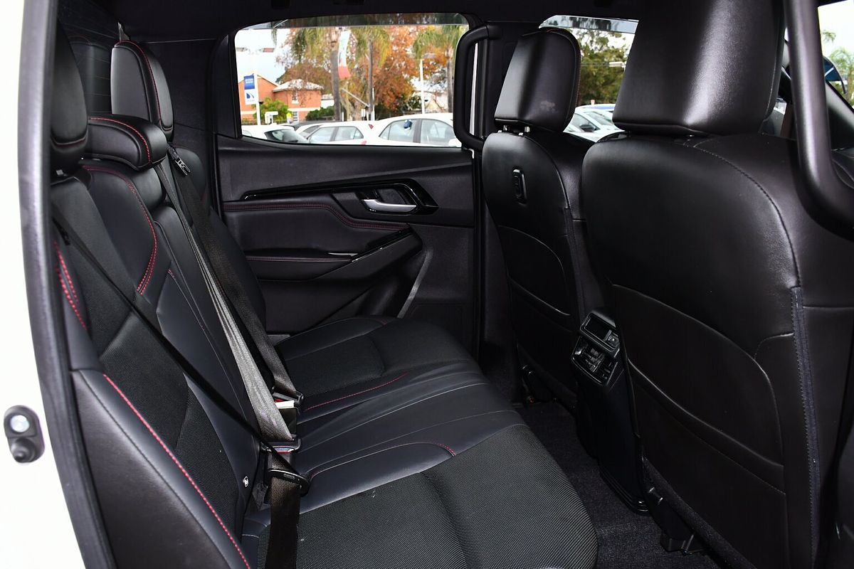 2022 Isuzu D-MAX X-TERRAIN 4X4